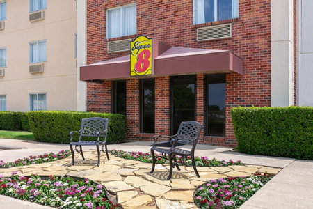 Super 8 by Wyndham Grapevine/DFW Airport Northwest, Grapevine, Соединённые Штаты