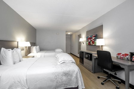 Red Roof Inn PLUS Boston - Mansfield - Foxboro, Mansfield, United States
