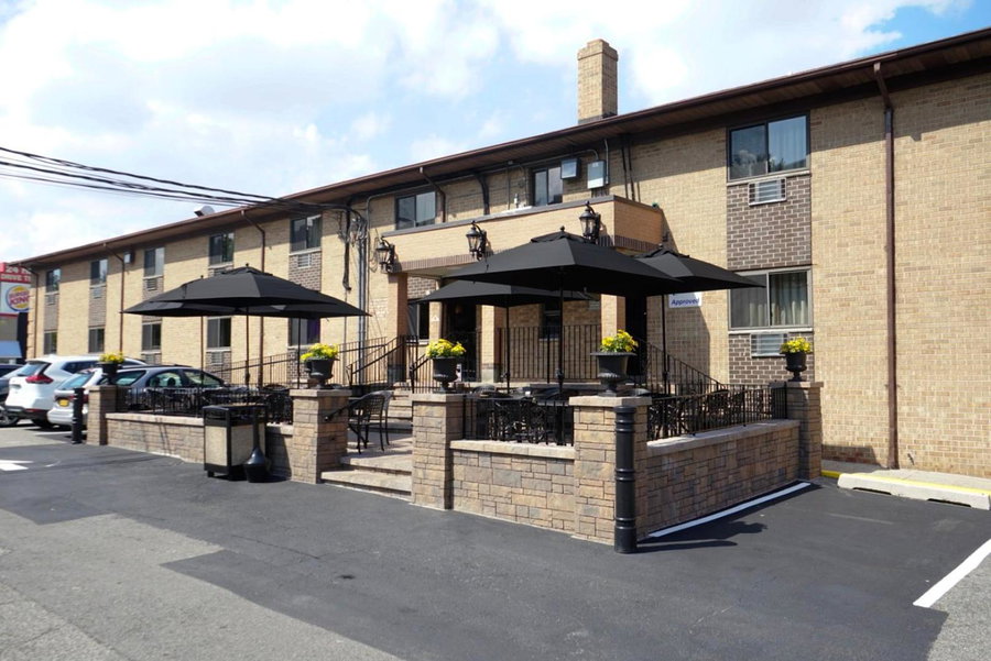 Holland Hotel Jersey City Free Parking, Jersey City, United States