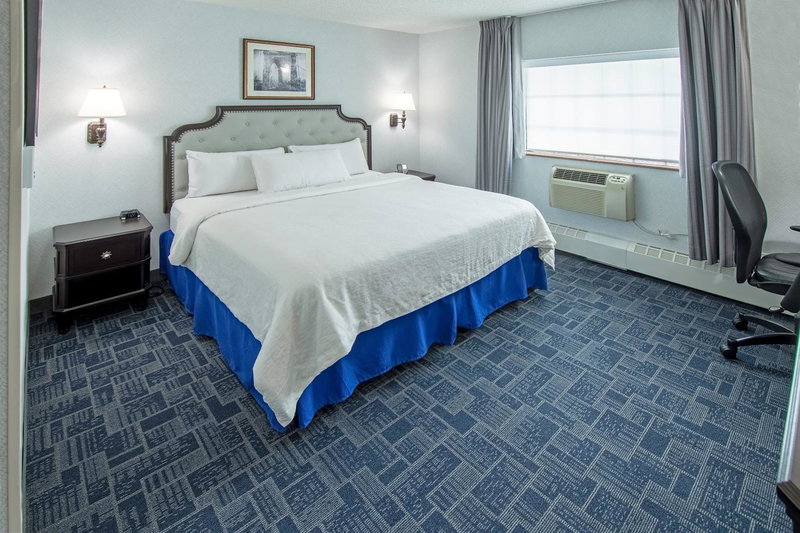 Holland Hotel Jersey City Free Parking, Jersey City, United States