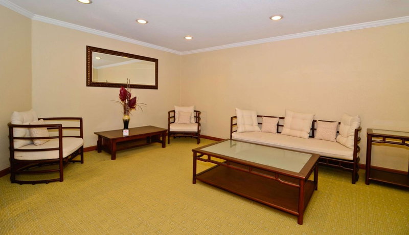 Best Western Plus Newport Mesa Inn, Costa Mesa, United States