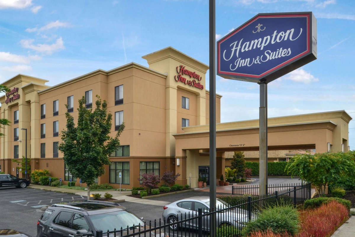 Hotel · Hampton Inn & Suites Tacoma, Tacoma