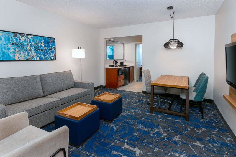 Embassy Suites by Hilton Tampa USF Near Busch Gardens, University, United States