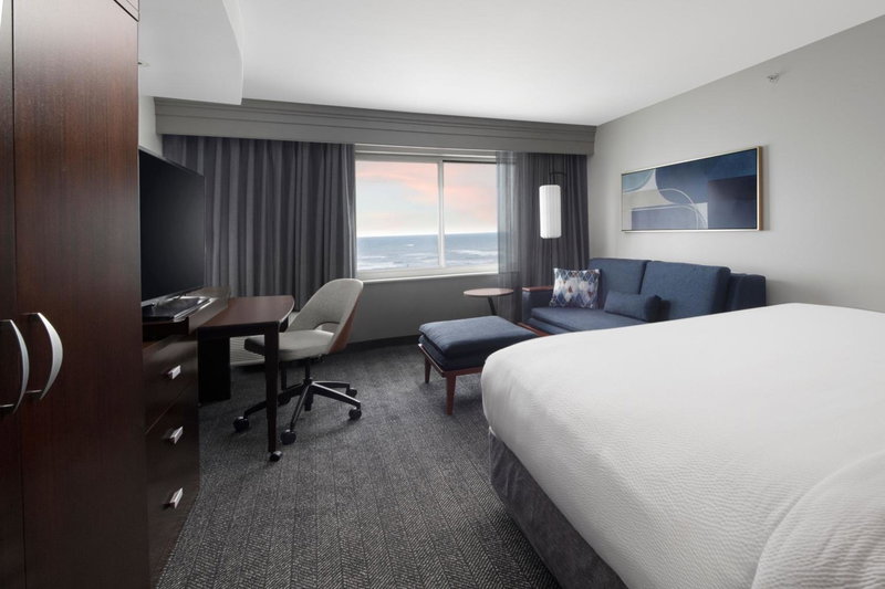 Courtyard by Marriott Galveston Island, Galveston, United States
