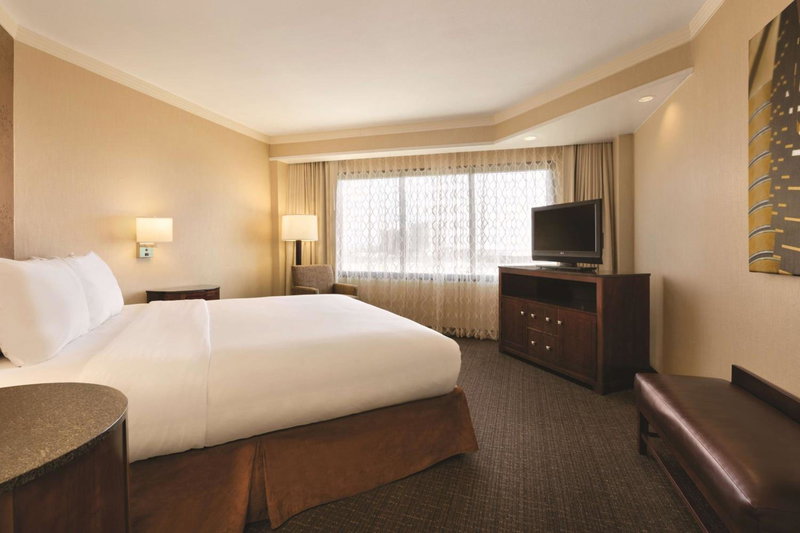 Embassy Suites by Hilton Austin Downtown South Congress, Austin, United States