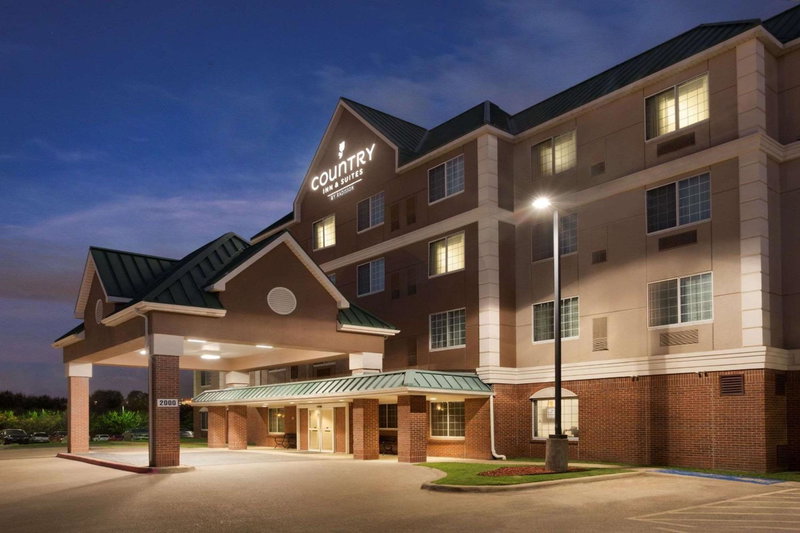 Country Inn & Suites by Radisson, DFW Airport South, TX, Irving, United States
