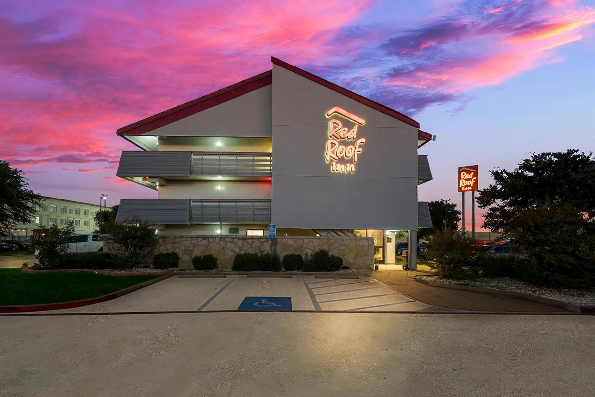 Hotel · Red Roof Inn Dallas - DFW Airport North, Irving