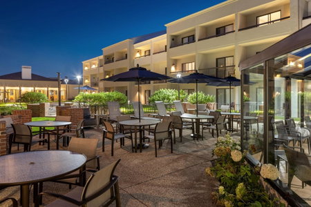 Courtyard by Marriott Chicago Waukegan / Gurnee, Waukegan, United States