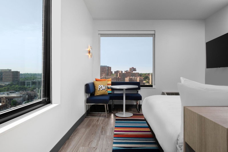Aloft by Marriott Kansas City Country Club Plaza, Kansas City, United States