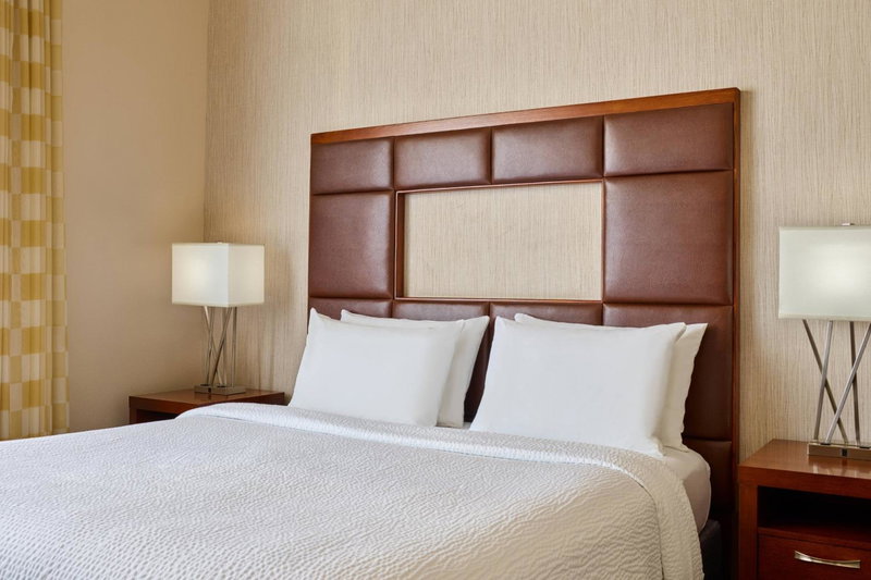 Courtyard by Marriott Denver Downtown, Denver, United States