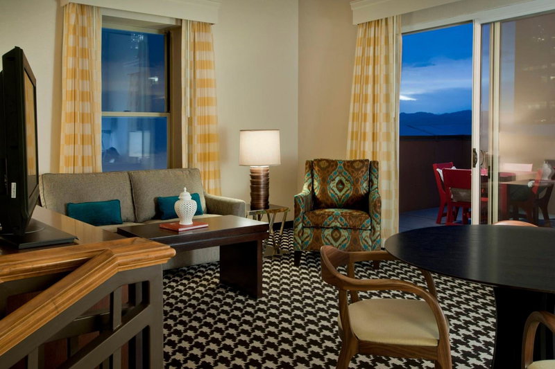 Courtyard by Marriott Denver Downtown, Denver, United States