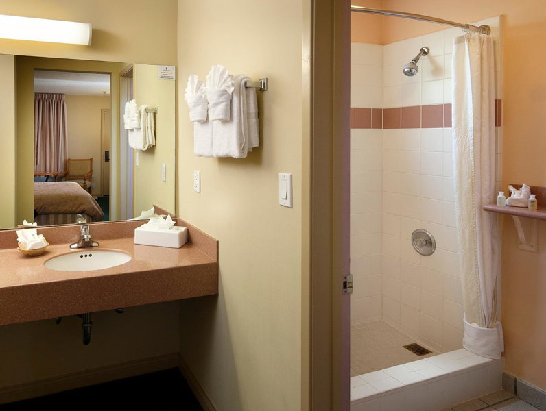 Sandpiper Lodge - Santa Barbara, Santa Barbara, United States