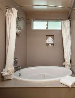 Sandpiper Lodge - Santa Barbara, Santa Barbara, United States