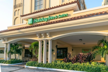 Holiday Inn & Suites Clearwater Beach by IHG, Clearwater Beach, United States