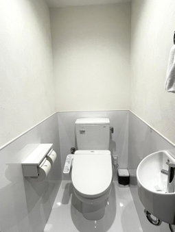 Ao Hotel, Nago, Japón