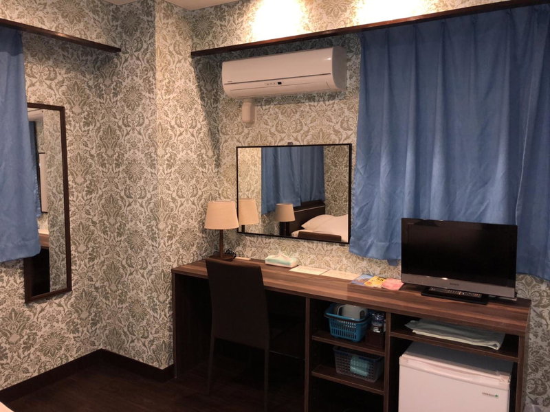 Hatoya Hotel, Tokyo, Japan