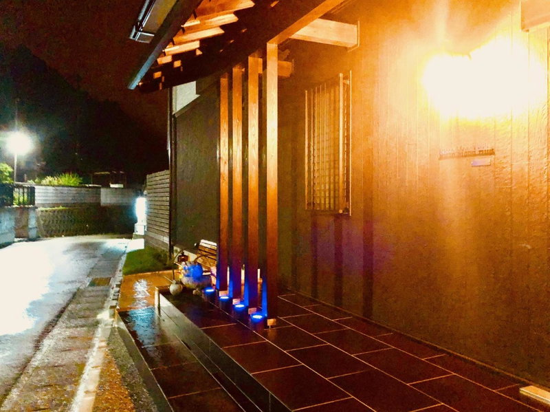Ricco Mond Hills Apartment Houseアパートタイプの宿は宿泊者と接しない 安全な宿, Nachikatsuura, Japan