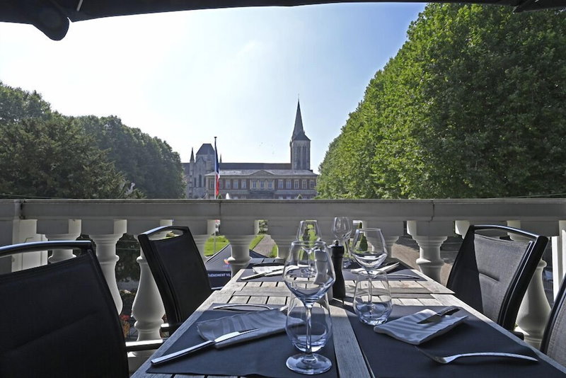 Manoir de l'évêché et Spa, Lisieux, France