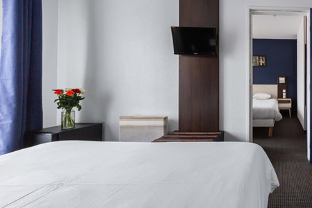 HOTEL l'EAUBONNE, Eaubonne, France