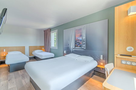 B&B HOTEL Salon de Provence, Salon-de-Provence, France