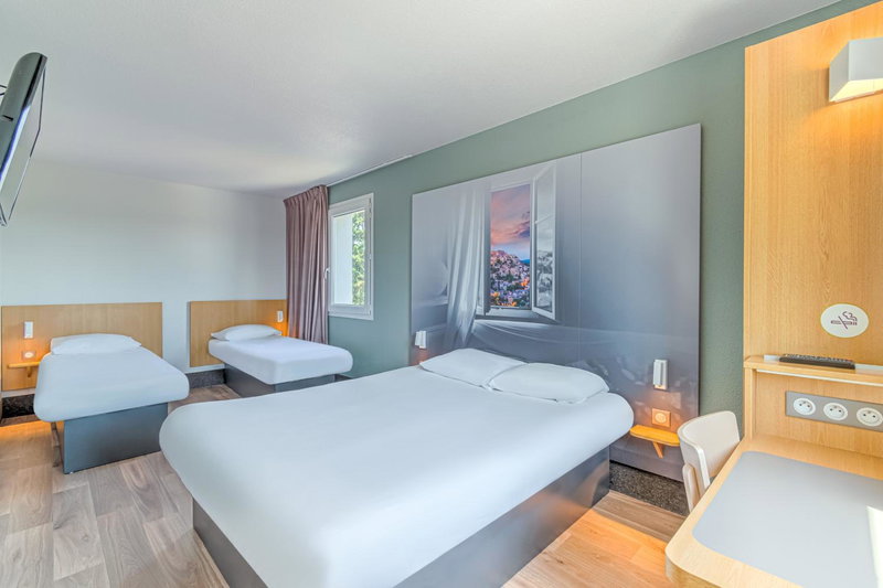 B&B HOTEL Salon de Provence, Salon-de-Provence, France