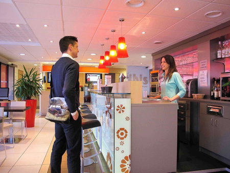 ibis Etampes, Étampes, France