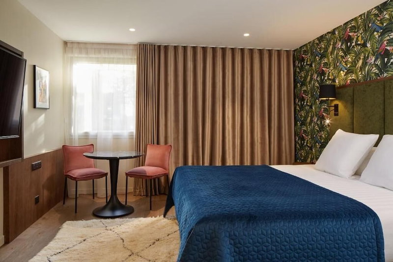 Hotel Les Nomades, Beaune, France
