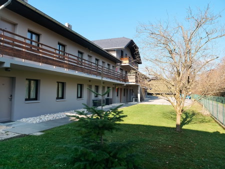 Motel 991, Viviers-du-Lac, France