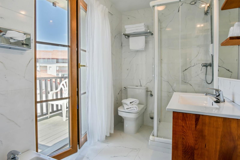 Logis Hotel & Restaurant Bergeret Sport, Hendaye, France