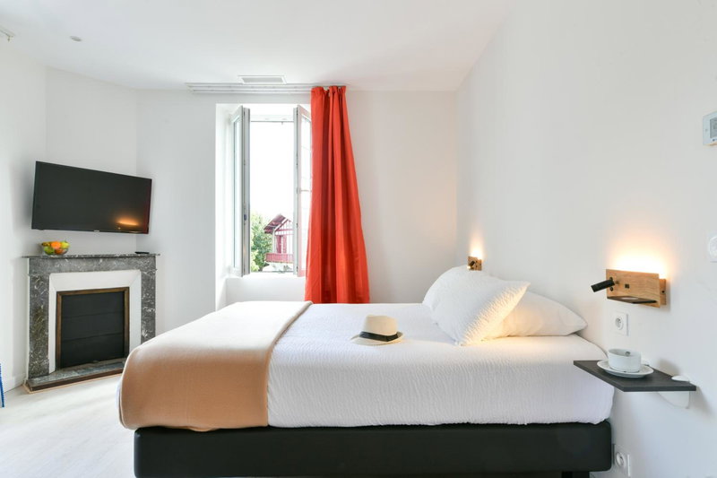 Logis Hotel & Restaurant Bergeret Sport, Hendaye, France