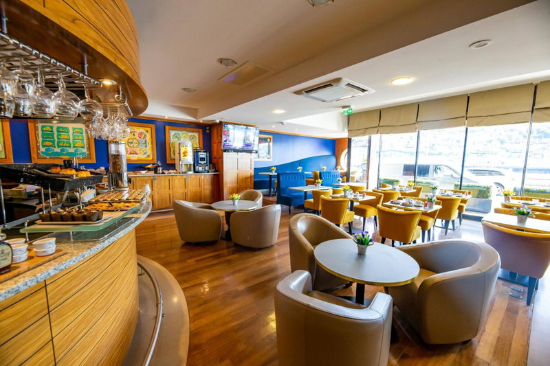 Hotel Le Grand Pavois, Fécamp, France