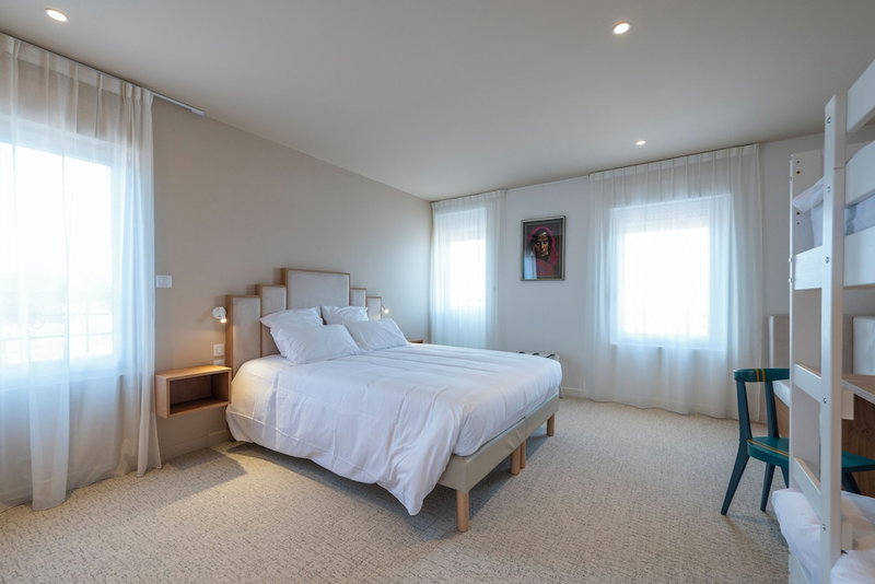 Hôtel Les Pins - Oléron, Saint-Trojan-les-Bains, France