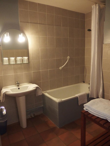 Au Saint Roch - Hôtel et Jardin, Avignon, France