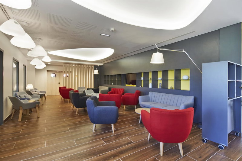 Kyriad Prestige Pau - Zenith - Palais Des Sports, Pau, France