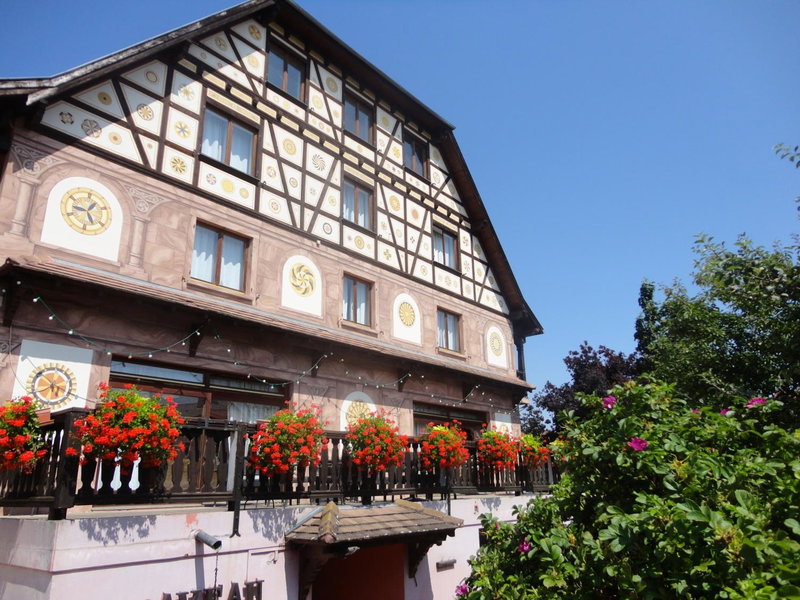 Hôtel Verger des Châteaux, Route des vins Haut-Koenigsbourg, Selestat, France