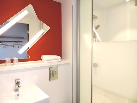 ibis budget Amiens Centre Gare, Amiens, France