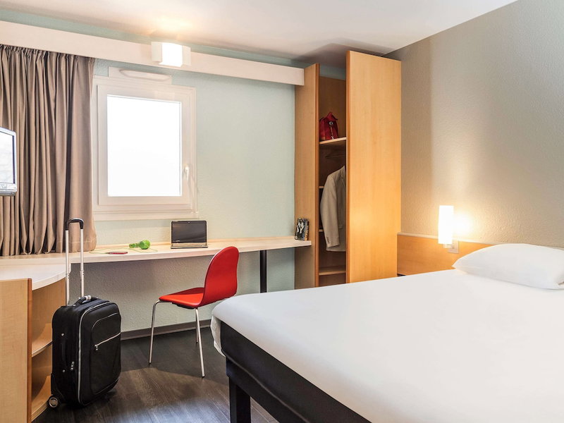 ibis Thonon Centre Hotel, Thonon-les-Bains, France