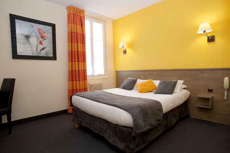 Brit Hotel Le Surcouf, Saint Malo, France