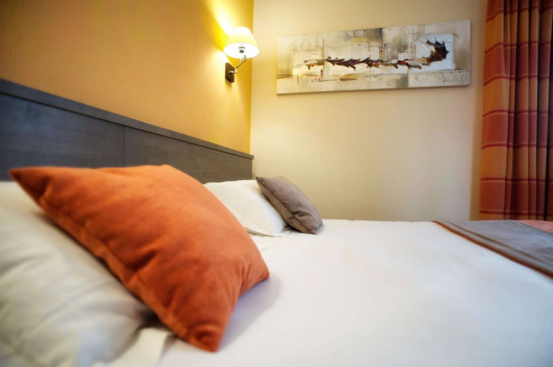 Brit Hotel Le Surcouf, Saint Malo, France