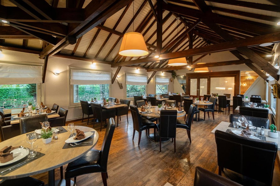 Logis Hôtel Des Acacias Lille Neuville en Ferrain, Restaurant l'Acacias Gourmand, Neuville-en-Ferrain, France