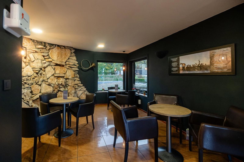 Logis Hôtel Des Acacias Lille Neuville en Ferrain, Restaurant l'Acacias Gourmand, Neuville-en-Ferrain, France