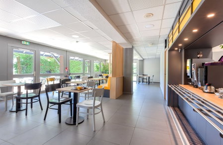 B&B HOTEL Chambéry La Cassine, Chambery, France