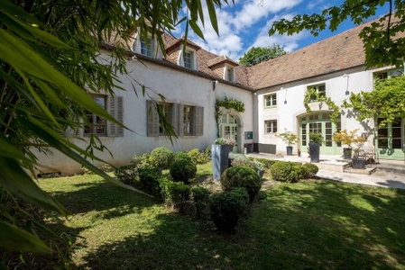 Villa Louise, Aloxe-Corton, France