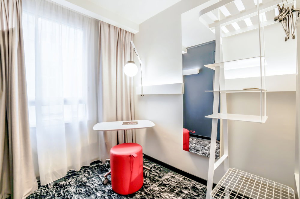 Hotel · ibis La Rochelle Centre Historique Hotel, La Rochelle
