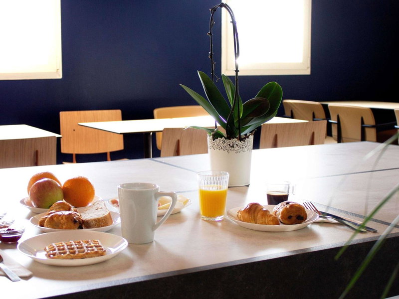 ibis budget Lunel Porte de Camargue, Aimargues, France