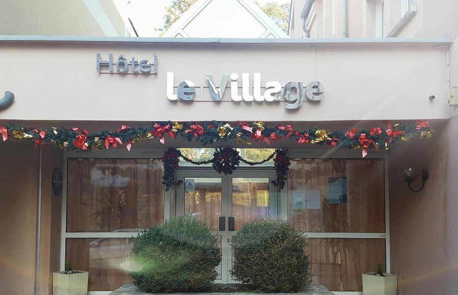 Hôtel Le Village, Gif-sur-Yvette, France