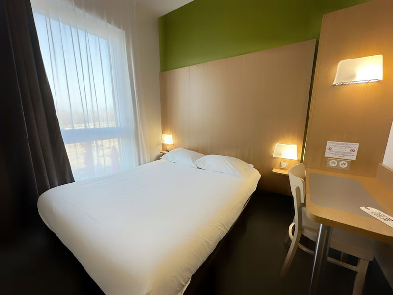 B&B HOTEL Metz Est Technopole Pôle Santé, Peltre, France