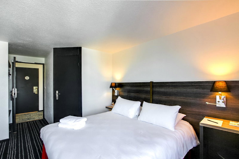 Brit Hotel Reims La Neuvillette, Reims, France