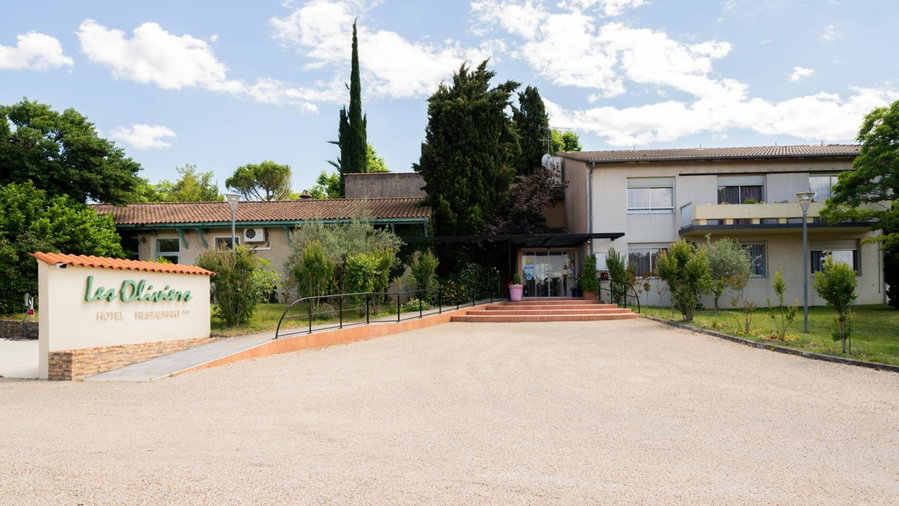 Logis Hotel Restaurant SPA Les Oliviers, Loriol-sur-Drôme, France
