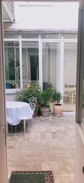 Villa des iris, Paris, France